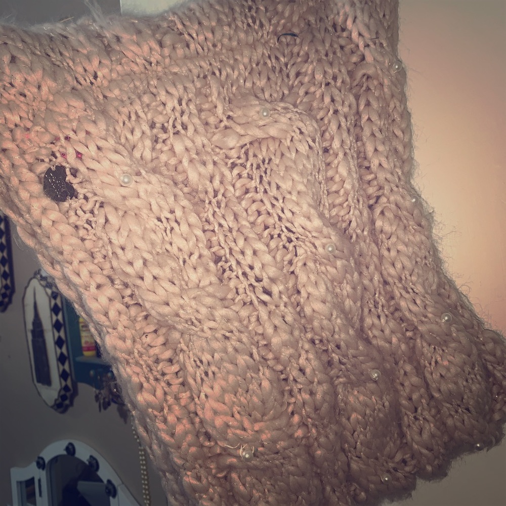 Betsey Johnson pink and pearls scarf